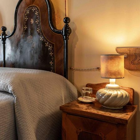 Borgo Casa Scaparone Villa อัลบา ภายนอก รูปภาพ
