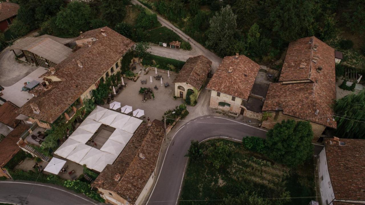 Borgo Casa Scaparone Villa อัลบา ภายนอก รูปภาพ