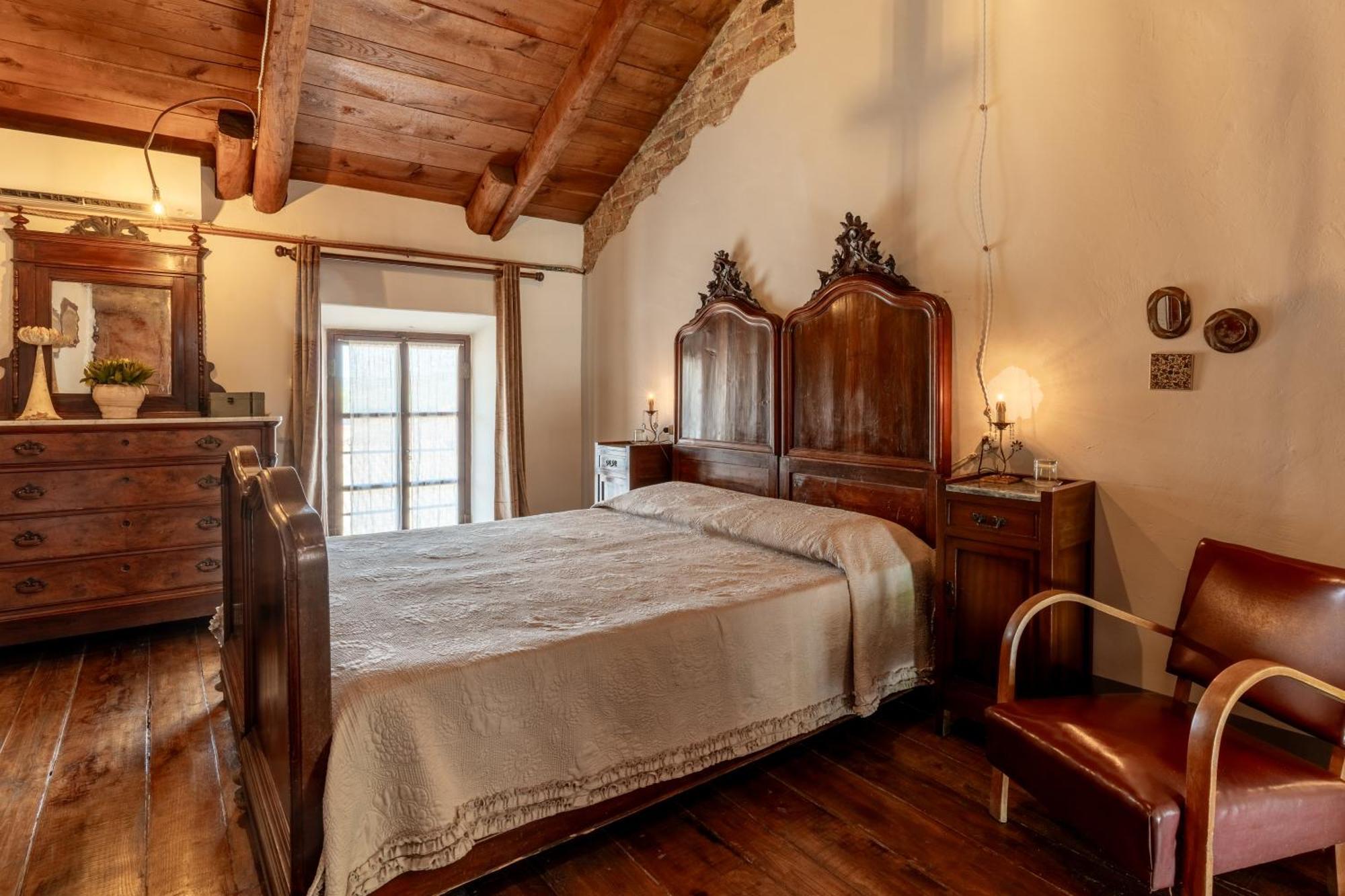 Borgo Casa Scaparone Villa อัลบา ภายนอก รูปภาพ