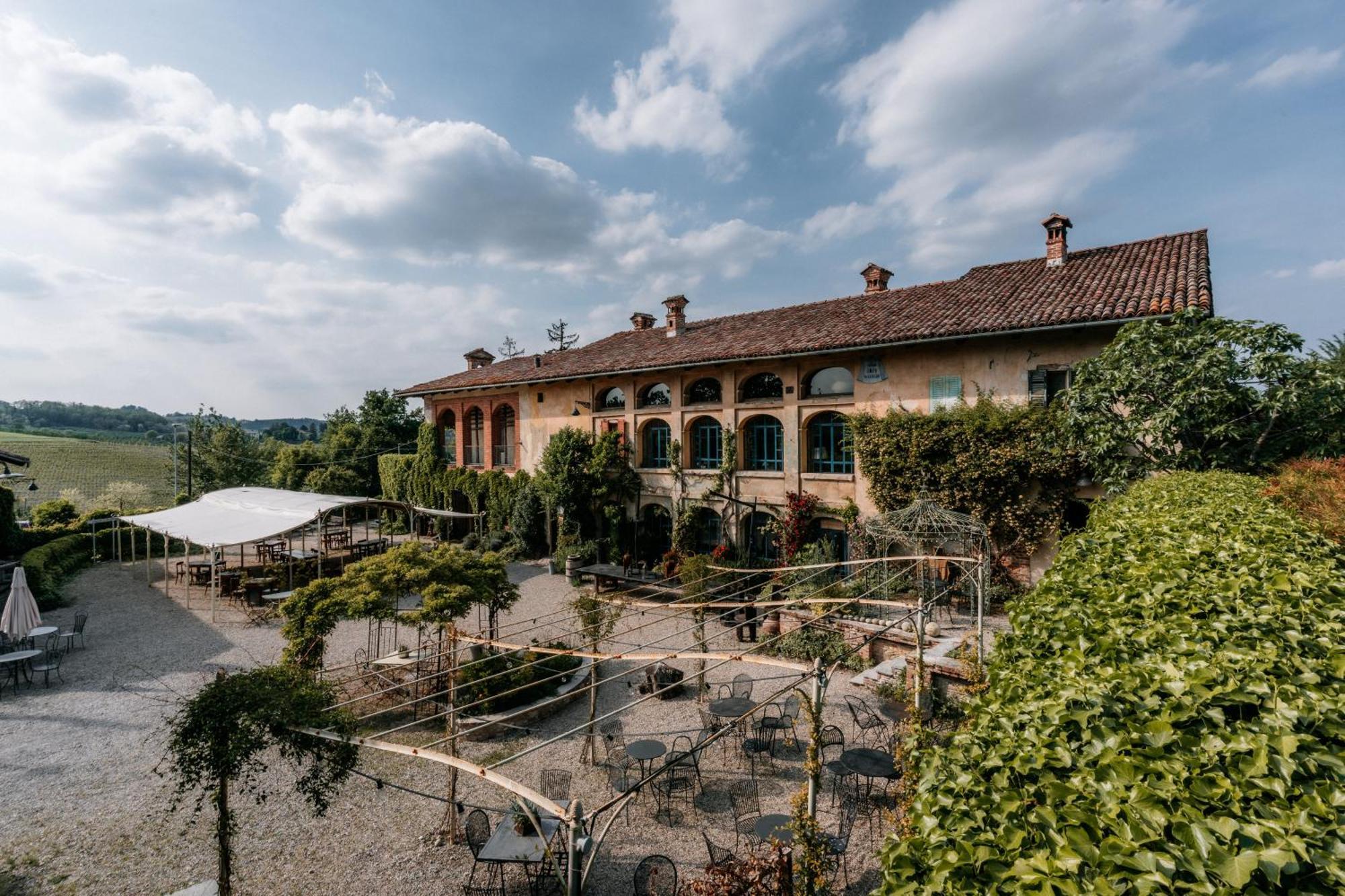 Borgo Casa Scaparone Villa อัลบา ภายนอก รูปภาพ