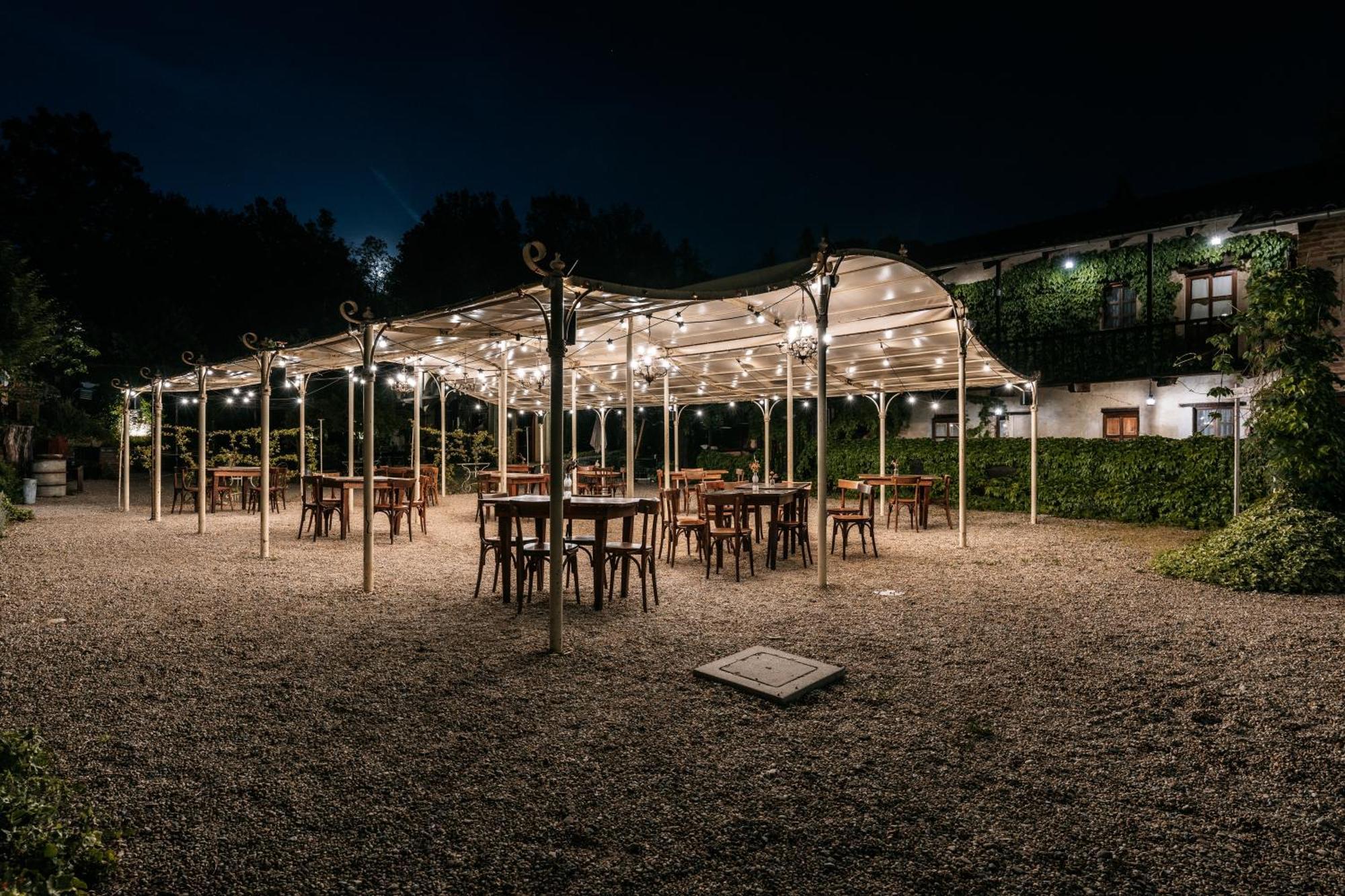 Borgo Casa Scaparone Villa อัลบา ภายนอก รูปภาพ