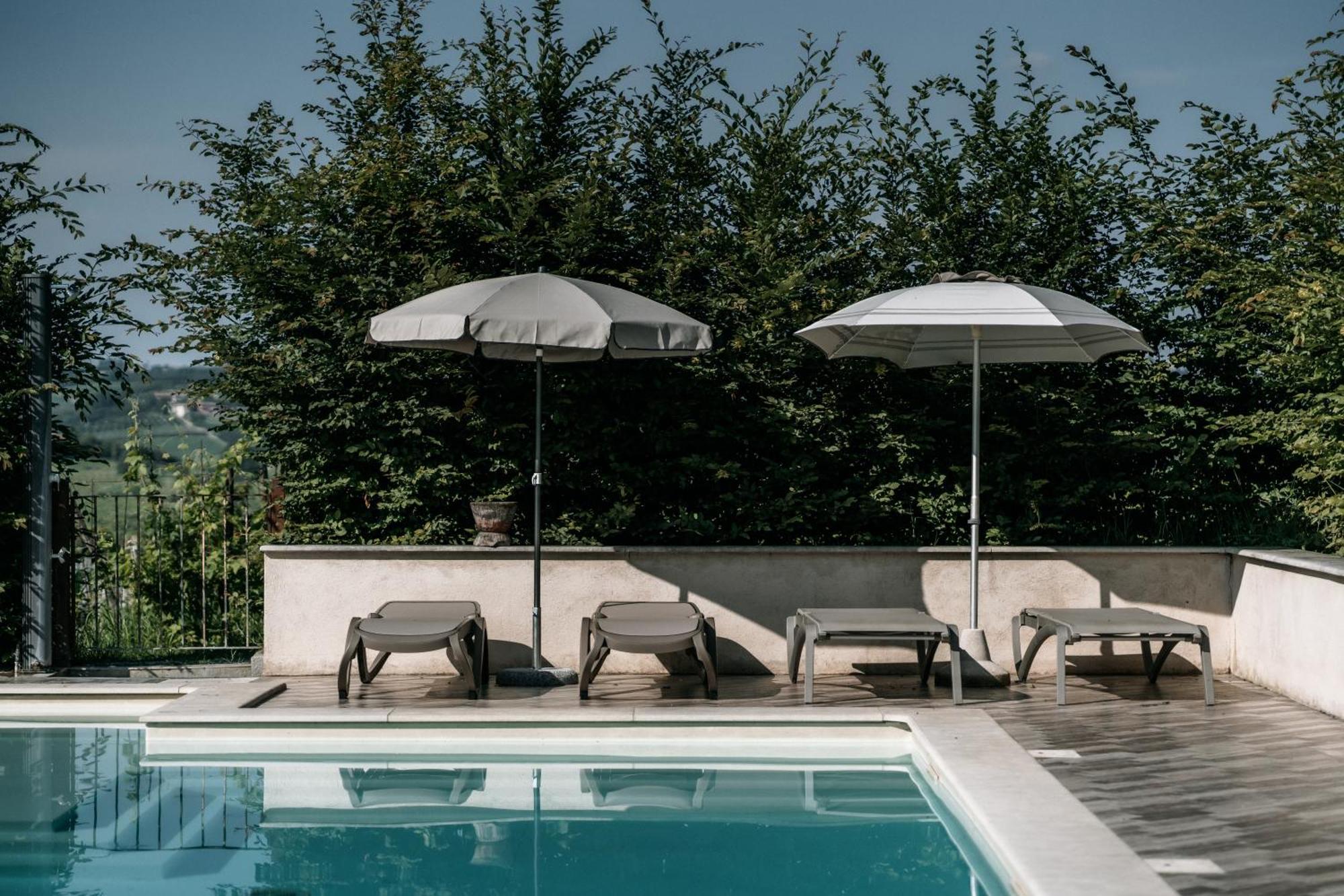 Borgo Casa Scaparone Villa อัลบา ภายนอก รูปภาพ