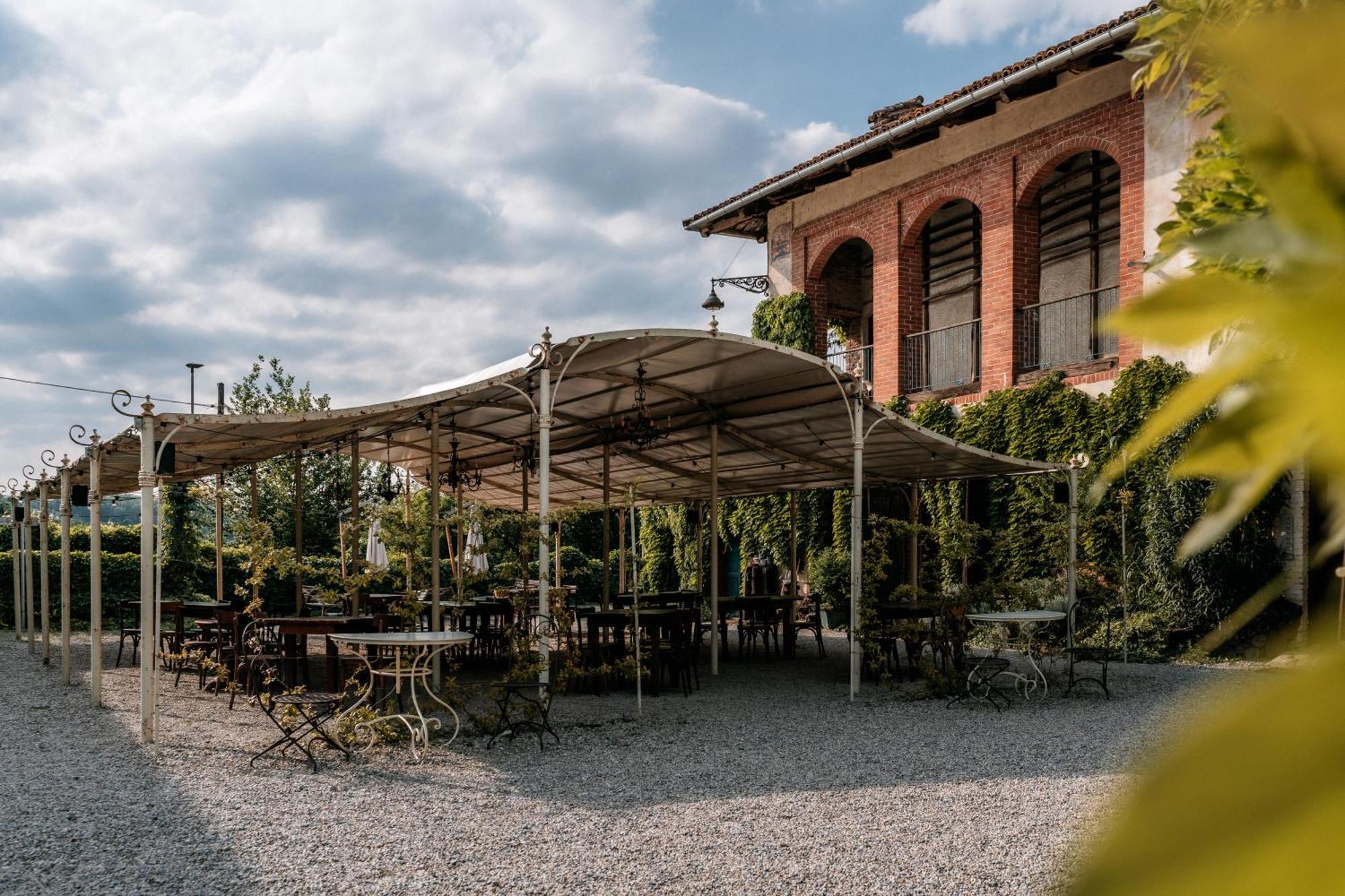 Borgo Casa Scaparone Villa อัลบา ภายนอก รูปภาพ